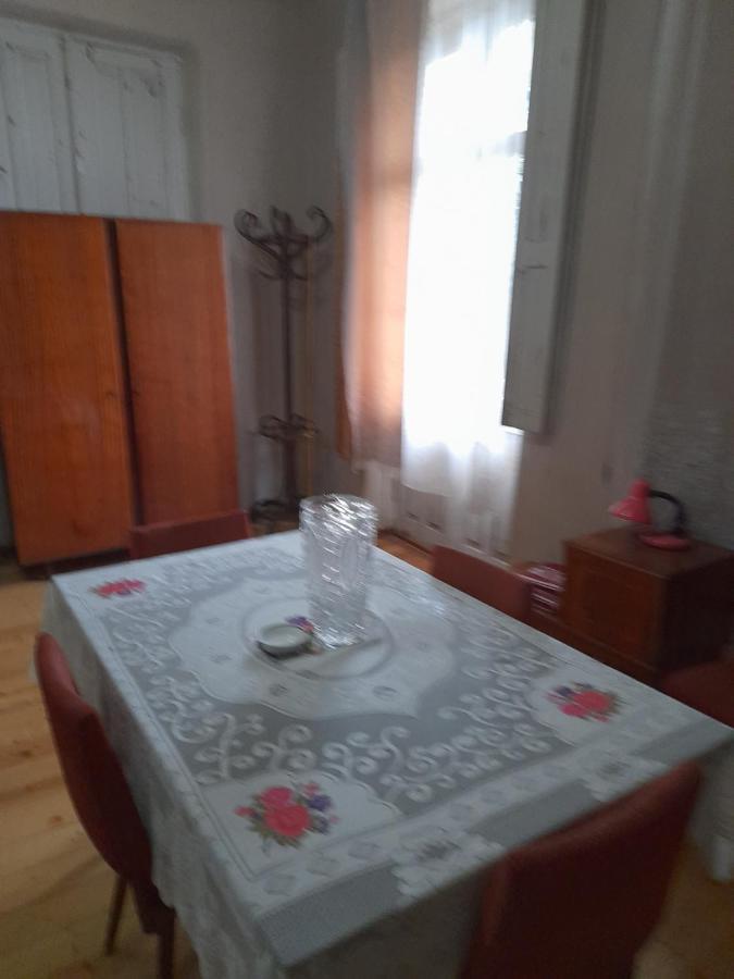 Levani'S Guesthouse 주그디디 외부 사진